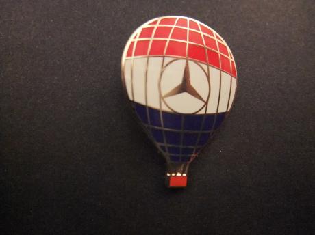 Mercedes-Benz heteluchtballon met logo